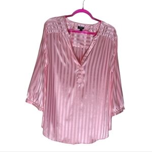 Torrid Pink Satin Harper 3/4 sleeve. Size 3X.